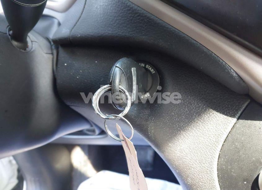 Photo 11 of 2017 Jeep Cherokee LATITUDE 4X4 (VIN 1C4PJMCBXHW529884)