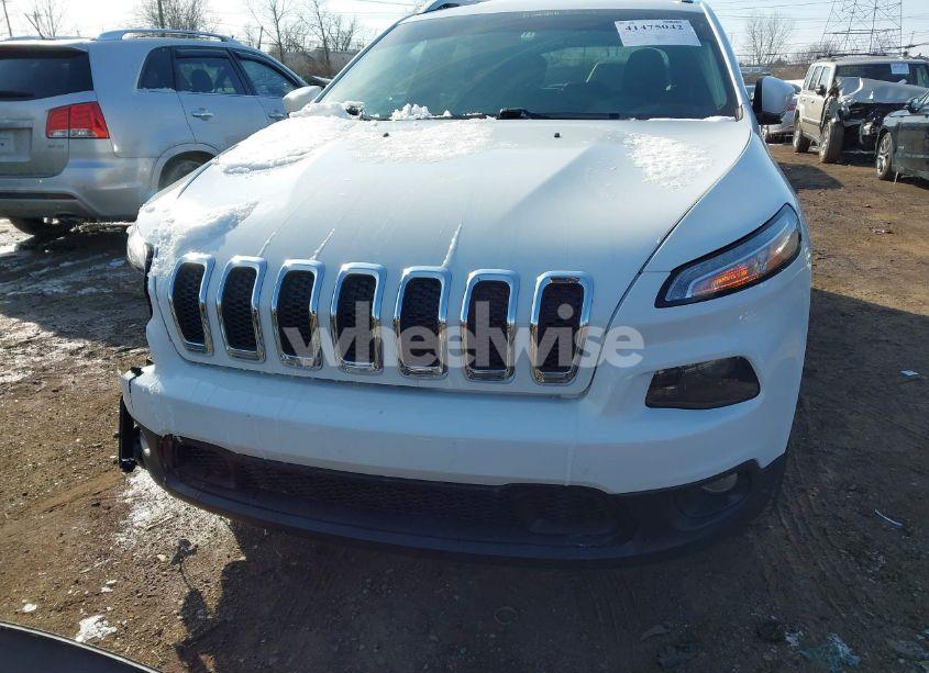Photo 13 of 2017 Jeep Cherokee LATITUDE 4X4 (VIN 1C4PJMCBXHW529884)