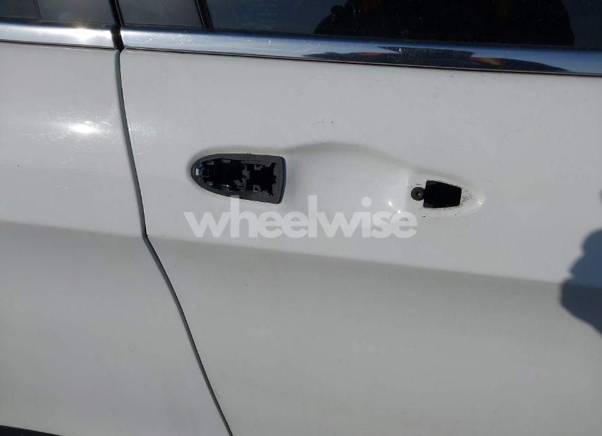 Photo 18 of 2017 Jeep Cherokee LATITUDE 4X4 (VIN 1C4PJMCBXHW529884)