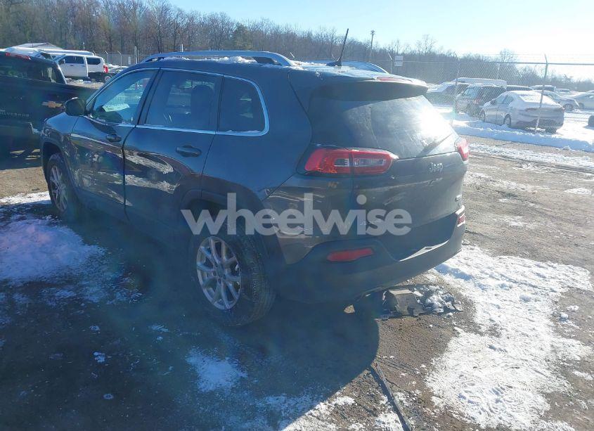 Photo 3 of 2017 Jeep Cherokee LATITUDE 4X4 (VIN 1C4PJMCBXHW587476)