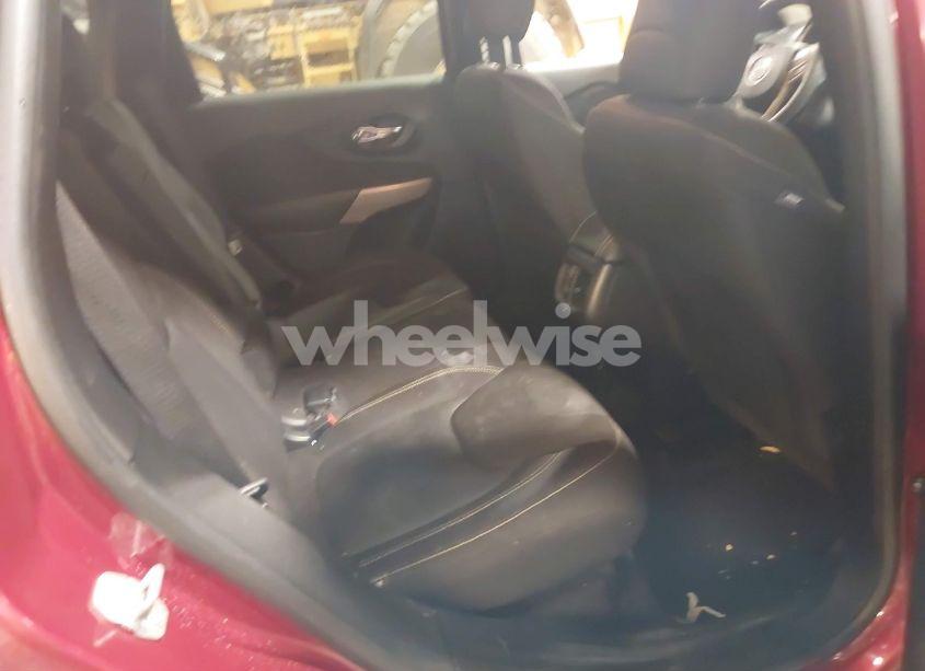 Photo 8 of 2017 Jeep Cherokee LATITUDE 4X4 (VIN 1C4PJMCBXHW665822)