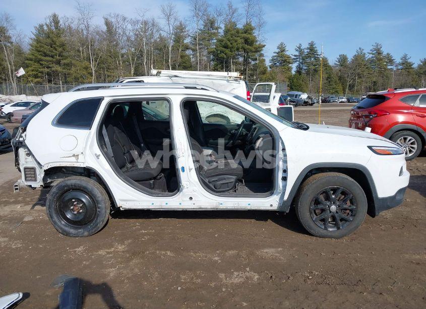 Photo 14 of 2017 Jeep Cherokee LATITUDE 4X4 (VIN 1C4PJMCBXHW668767)