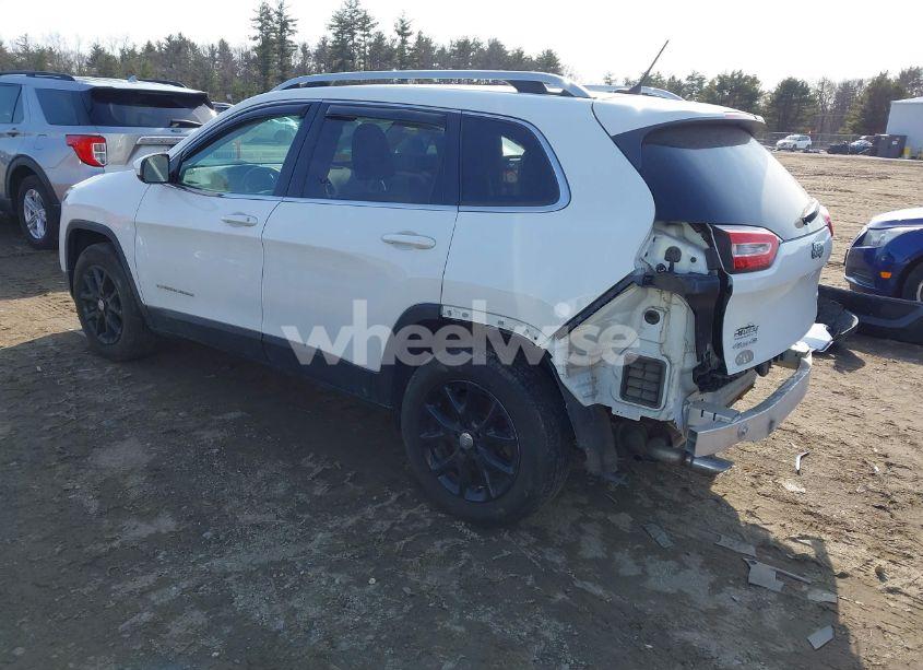 Photo 3 of 2017 Jeep Cherokee LATITUDE 4X4 (VIN 1C4PJMCBXHW668767)