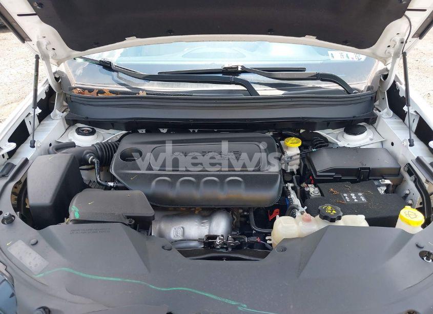 Photo 10 of 2020 Jeep Cherokee LATITUDE 4X4 (VIN 1C4PJMCBXLD651472)