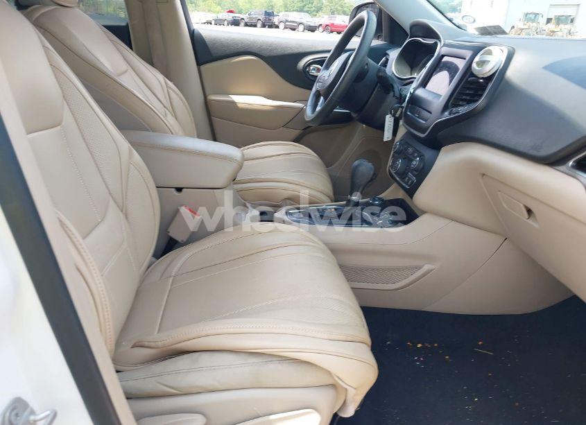 Photo 5 of 2020 Jeep Cherokee LATITUDE 4X4 (VIN 1C4PJMCBXLD651472)