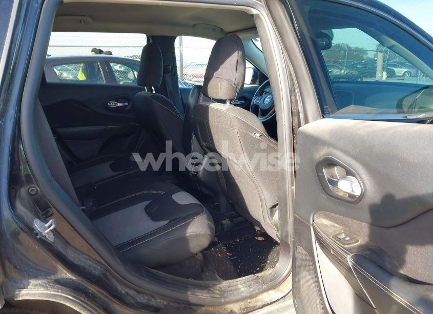 Photo 8 of 2014 Jeep Cherokee LATITUDE (VIN 1C4PJMCS0EW147262)