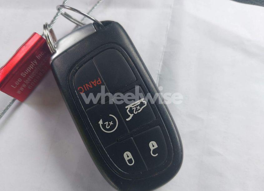 Photo 11 of 2014 Jeep Cherokee LATITUDE (VIN 1C4PJMCS0EW191696)