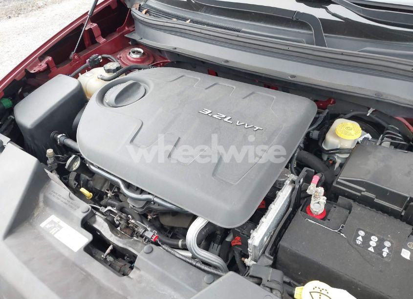 Photo 10 of 2014 Jeep Cherokee LATITUDE (VIN 1C4PJMCS0EW216760)