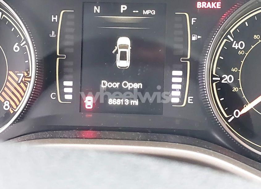 Photo 16 of 2014 Jeep Cherokee LATITUDE (VIN 1C4PJMCS0EW216760)