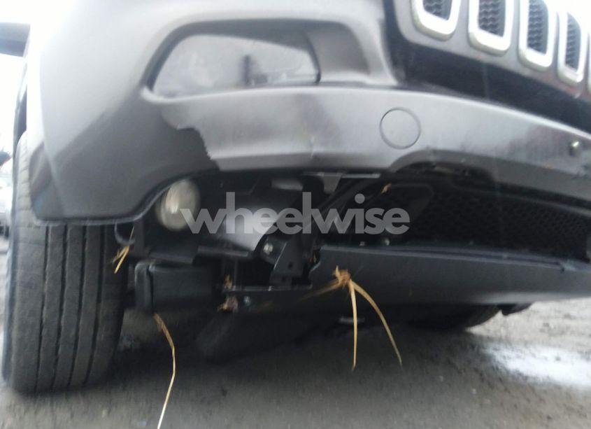 Photo 6 of 2014 Jeep Cherokee LATITUDE (VIN 1C4PJMCS0EW226320)