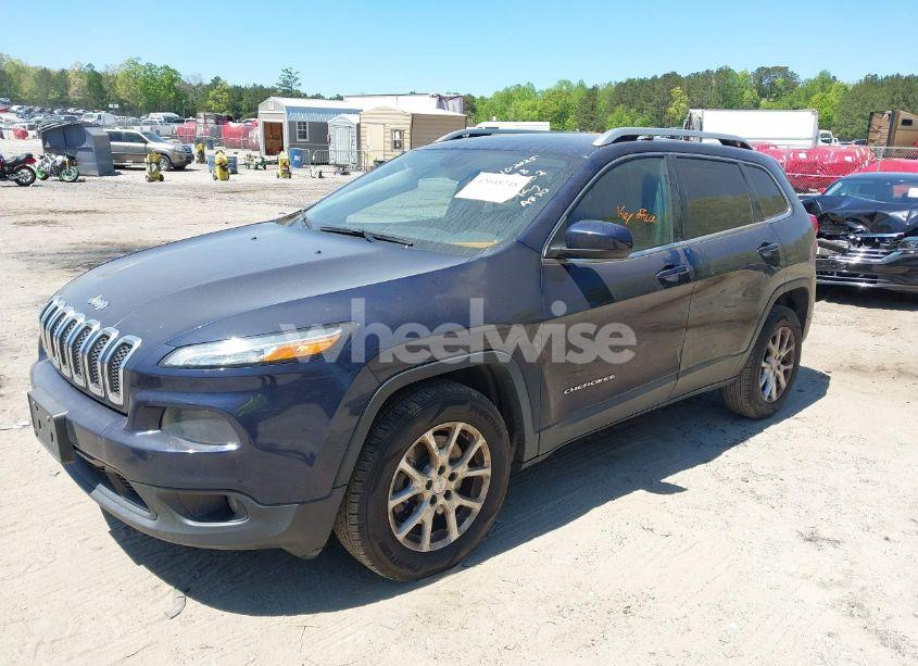 Photo 2 of 2014 Jeep Cherokee LATITUDE (VIN 1C4PJMCS0EW296402)