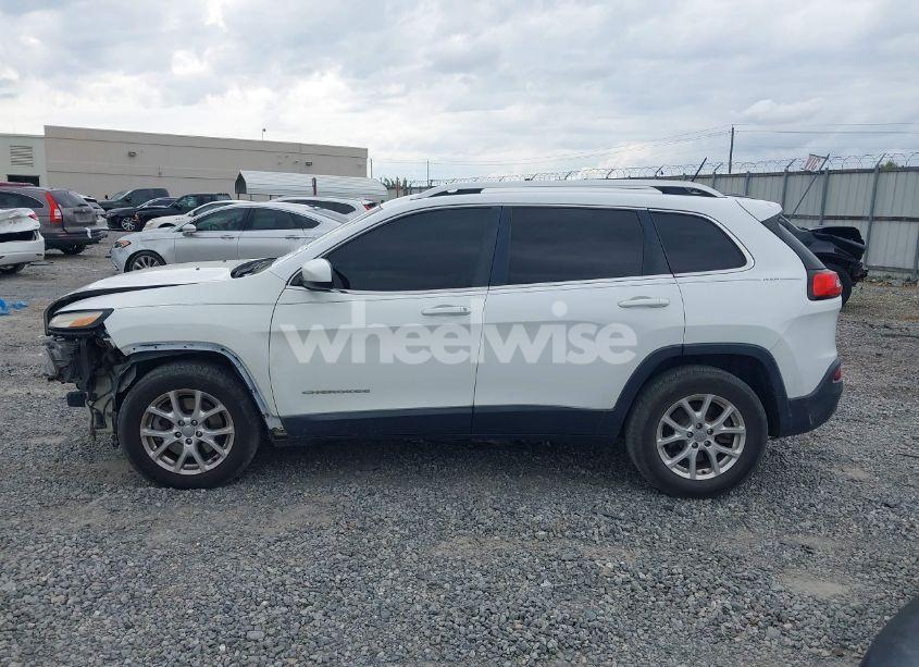 Photo 14 of 2014 Jeep Cherokee LATITUDE (VIN 1C4PJMCS0EW315417)