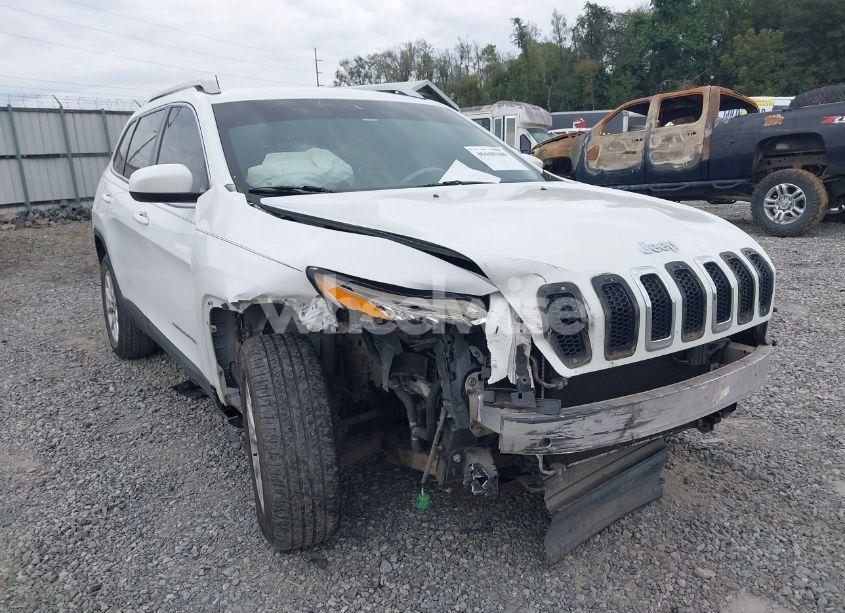 Photo 6 of 2014 Jeep Cherokee LATITUDE (VIN 1C4PJMCS0EW315417)