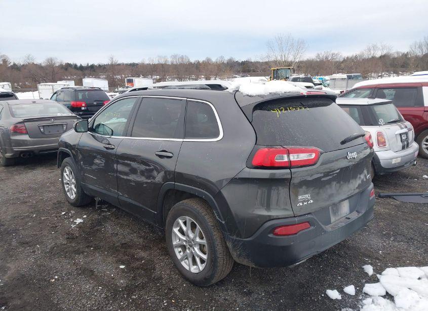 Photo 3 of 2015 Jeep Cherokee LATITUDE (VIN 1C4PJMCS0FW510421)