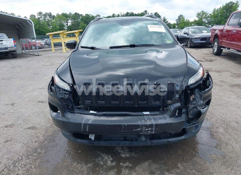 Photo 12 of 2015 Jeep Cherokee LATITUDE (VIN 1C4PJMCS0FW750570)