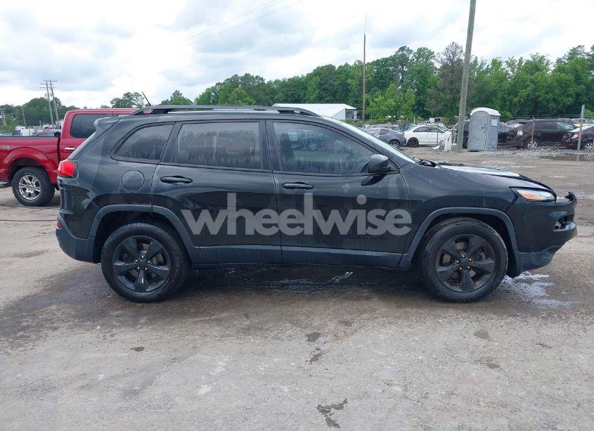 Photo 13 of 2015 Jeep Cherokee LATITUDE (VIN 1C4PJMCS0FW750570)