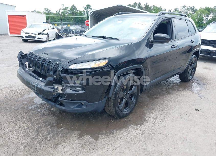 Photo 2 of 2015 Jeep Cherokee LATITUDE (VIN 1C4PJMCS0FW750570)