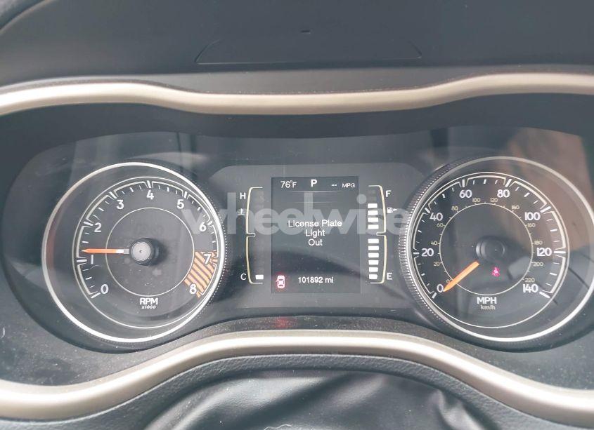 Photo 7 of 2015 Jeep Cherokee LATITUDE (VIN 1C4PJMCS0FW750570)