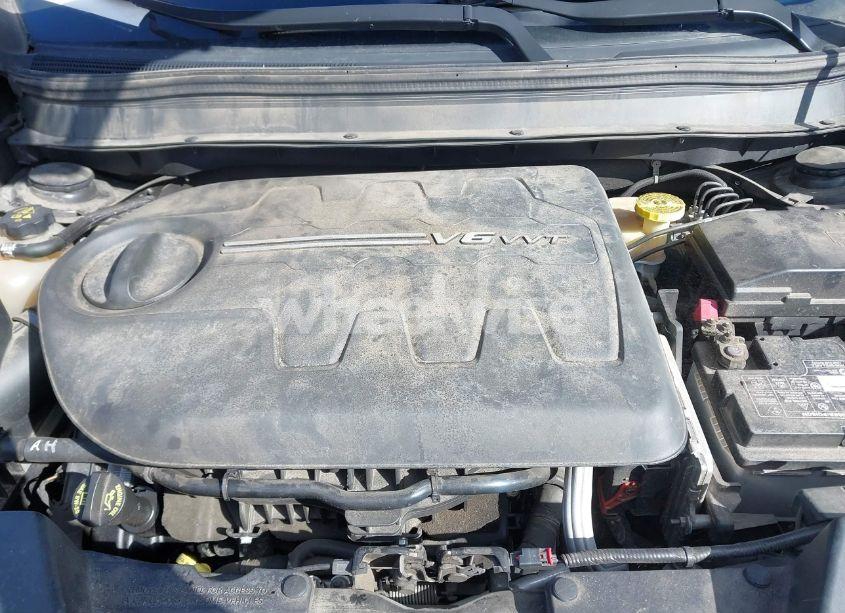 Photo 10 of 2015 Jeep Cherokee LATITUDE (VIN 1C4PJMCS0FW774920)