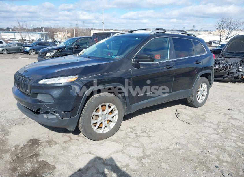 Photo 2 of 2015 Jeep Cherokee LATITUDE (VIN 1C4PJMCS0FW774920)