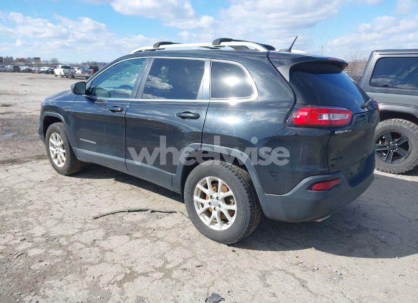 Photo 3 of 2015 Jeep Cherokee LATITUDE (VIN 1C4PJMCS0FW774920)