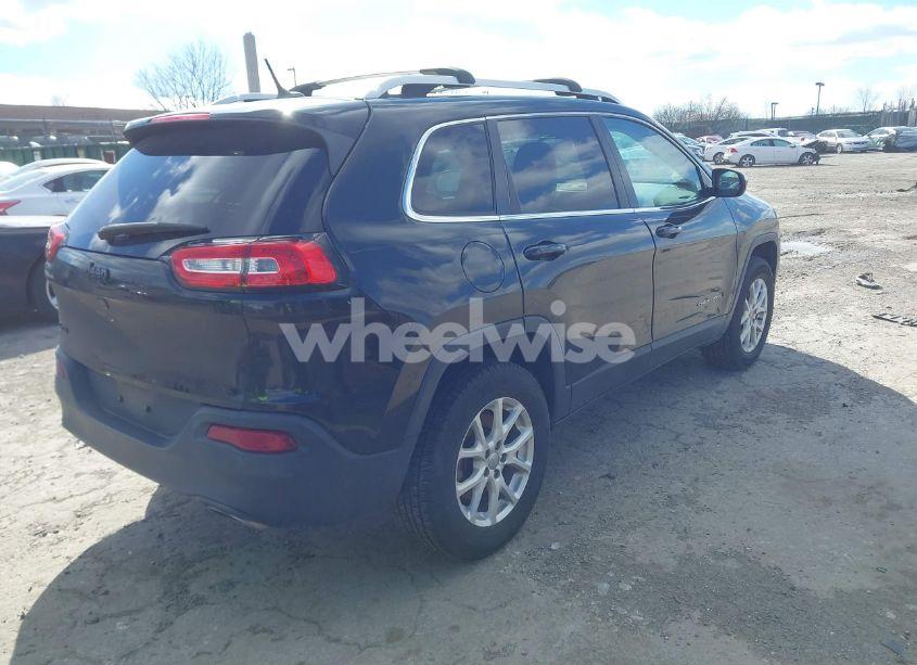 Photo 4 of 2015 Jeep Cherokee LATITUDE (VIN 1C4PJMCS0FW774920)