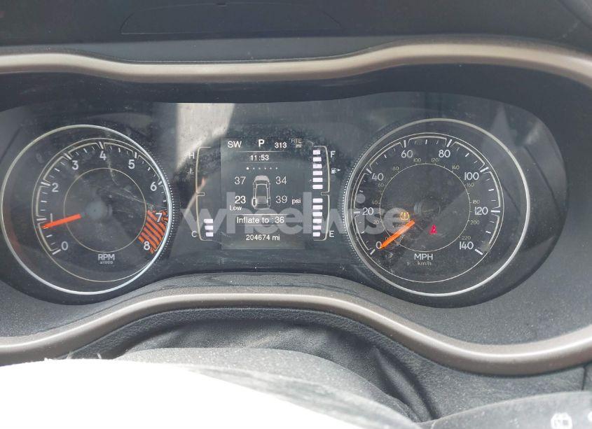 Photo 7 of 2015 Jeep Cherokee LATITUDE (VIN 1C4PJMCS0FW774920)