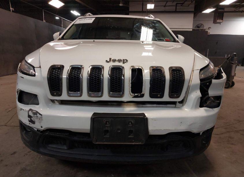Photo 6 of 2015 Jeep Cherokee LATITUDE (VIN 1C4PJMCS0FW795704)