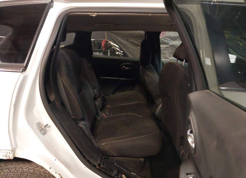 Photo 8 of 2015 Jeep Cherokee LATITUDE (VIN 1C4PJMCS0FW795704)