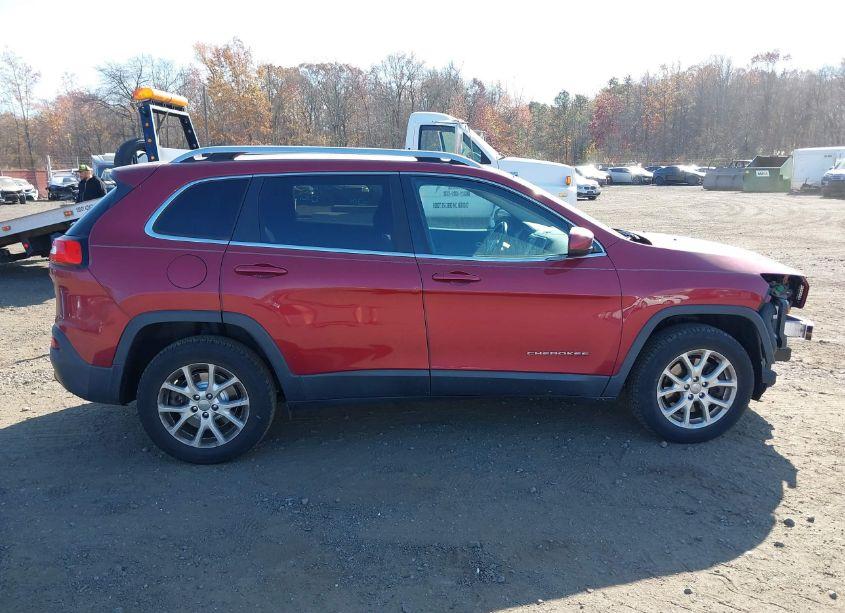 Photo 13 of 2016 Jeep Cherokee LATITUDE (VIN 1C4PJMCS0GW105631)