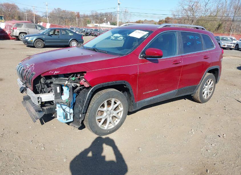 Photo 2 of 2016 Jeep Cherokee LATITUDE (VIN 1C4PJMCS0GW105631)