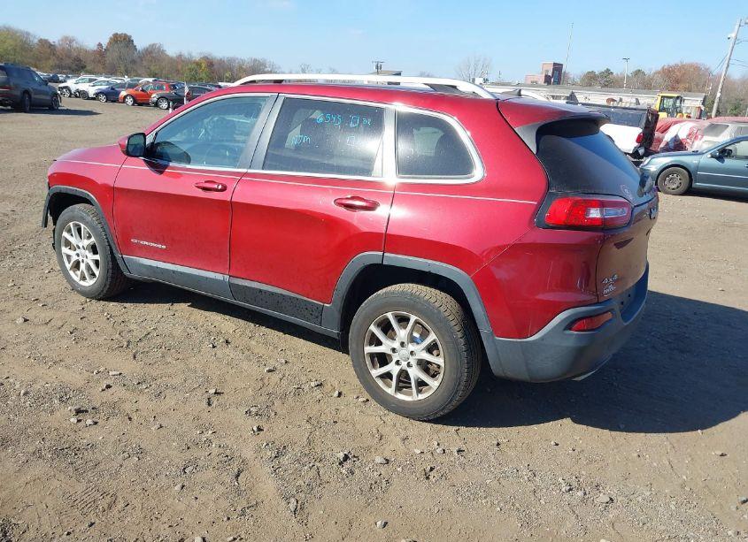 Photo 3 of 2016 Jeep Cherokee LATITUDE (VIN 1C4PJMCS0GW105631)