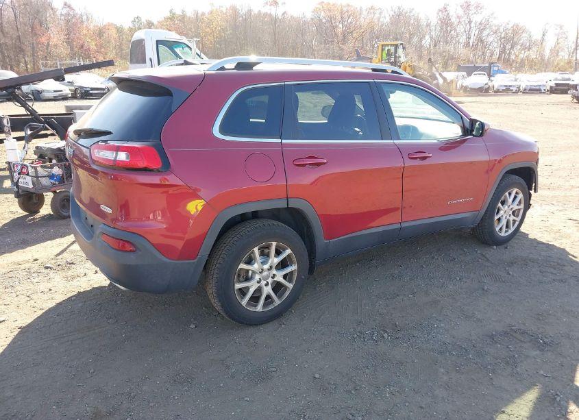 Photo 4 of 2016 Jeep Cherokee LATITUDE (VIN 1C4PJMCS0GW105631)