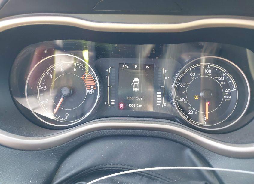 Photo 7 of 2016 Jeep Cherokee LATITUDE (VIN 1C4PJMCS0GW105631)