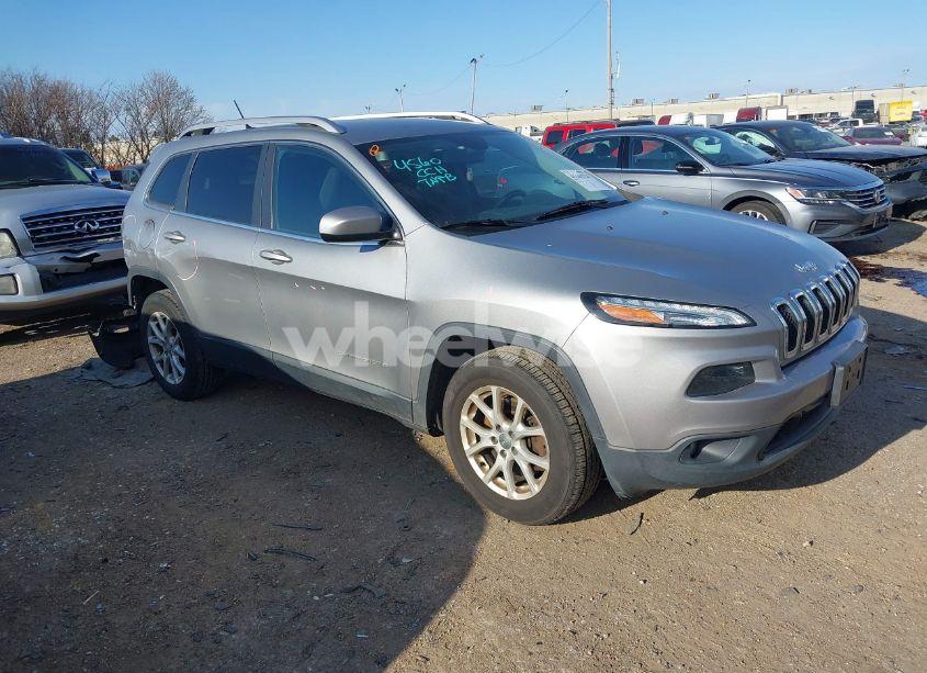 2016 Jeep Cherokee LATITUDE (VIN 1C4PJMCS0GW255982) main photo