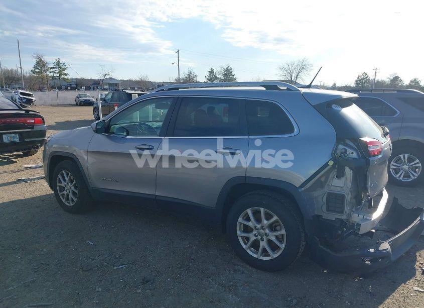 Photo 14 of 2016 Jeep Cherokee LATITUDE (VIN 1C4PJMCS0GW255982)