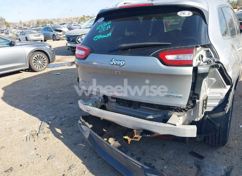 Photo 16 of 2016 Jeep Cherokee LATITUDE (VIN 1C4PJMCS0GW255982)