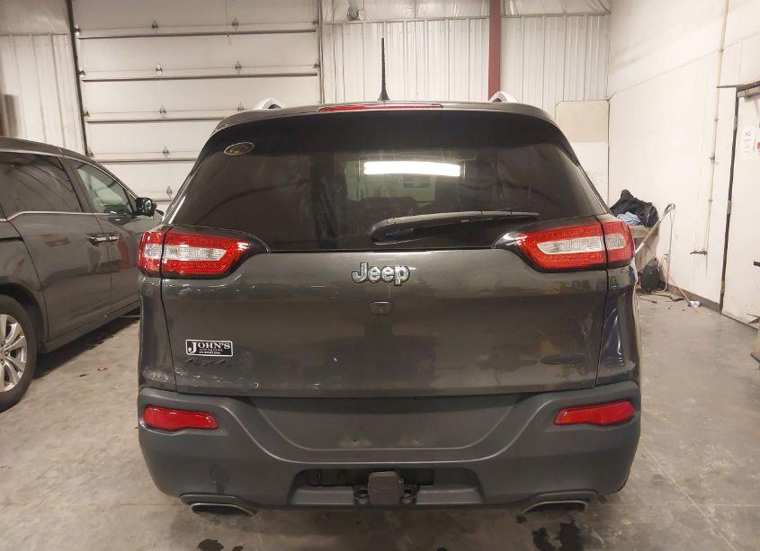 Photo 17 of 2016 Jeep Cherokee LATITUDE (VIN 1C4PJMCS0GW265959)