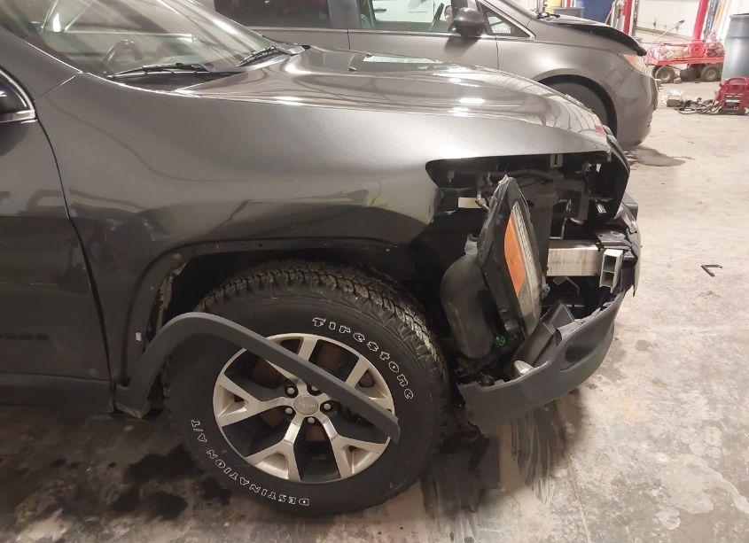 Photo 18 of 2016 Jeep Cherokee LATITUDE (VIN 1C4PJMCS0GW265959)