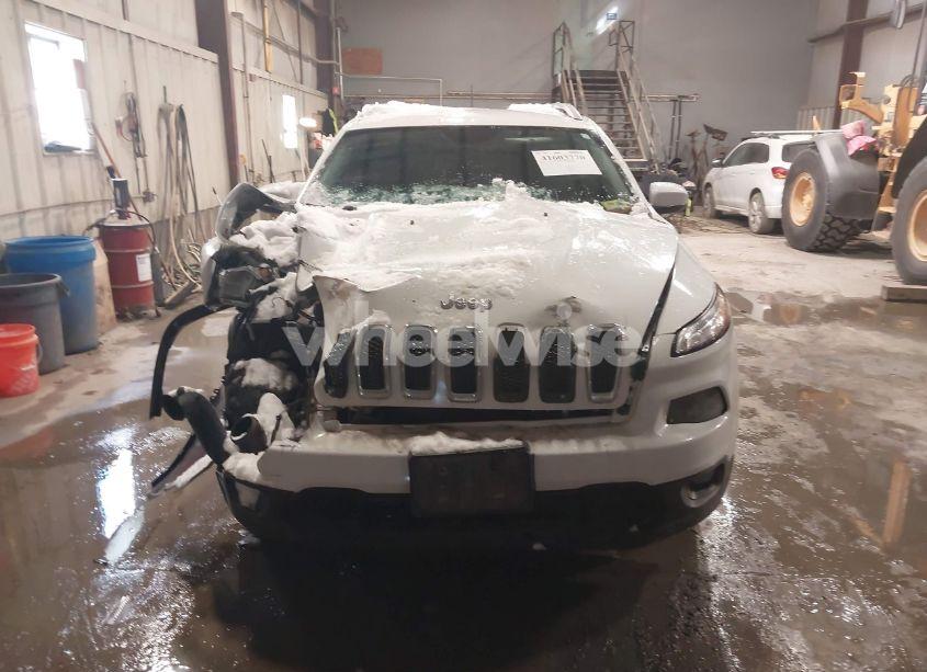 Photo 12 of 2016 Jeep Cherokee LATITUDE (VIN 1C4PJMCS0GW327196)