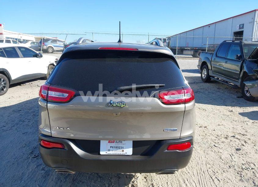 Photo 17 of 2016 Jeep Cherokee LATITUDE (VIN 1C4PJMCS0GW367598)