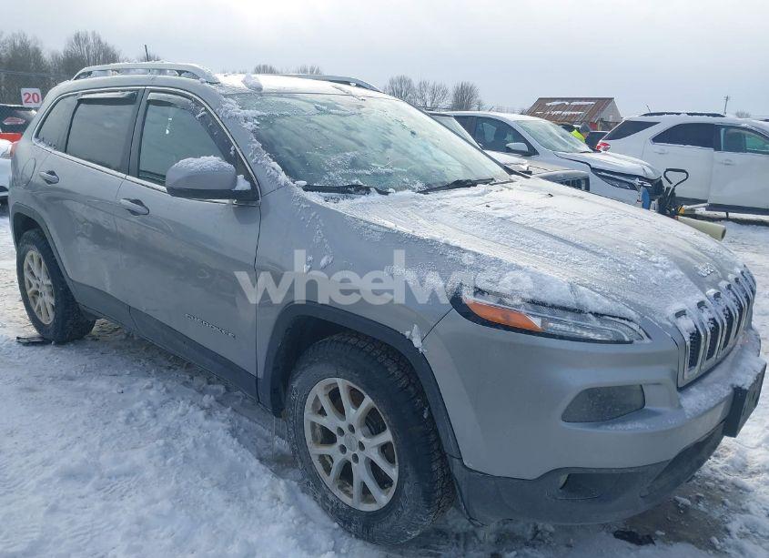 2017 Jeep Cherokee LATITUDE 4X4 (VIN 1C4PJMCS0HW504346) main photo