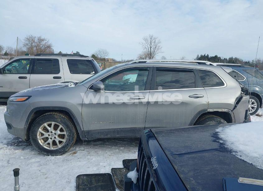 Photo 15 of 2017 Jeep Cherokee LATITUDE 4X4 (VIN 1C4PJMCS0HW504346)