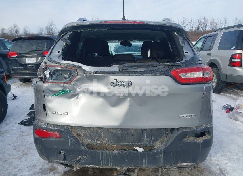 Photo 17 of 2017 Jeep Cherokee LATITUDE 4X4 (VIN 1C4PJMCS0HW504346)