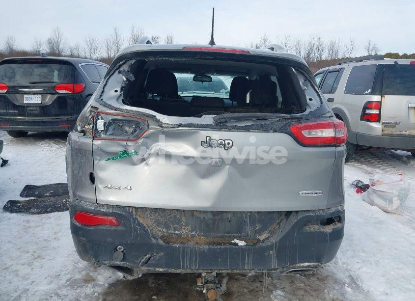 Photo 6 of 2017 Jeep Cherokee LATITUDE 4X4 (VIN 1C4PJMCS0HW504346)