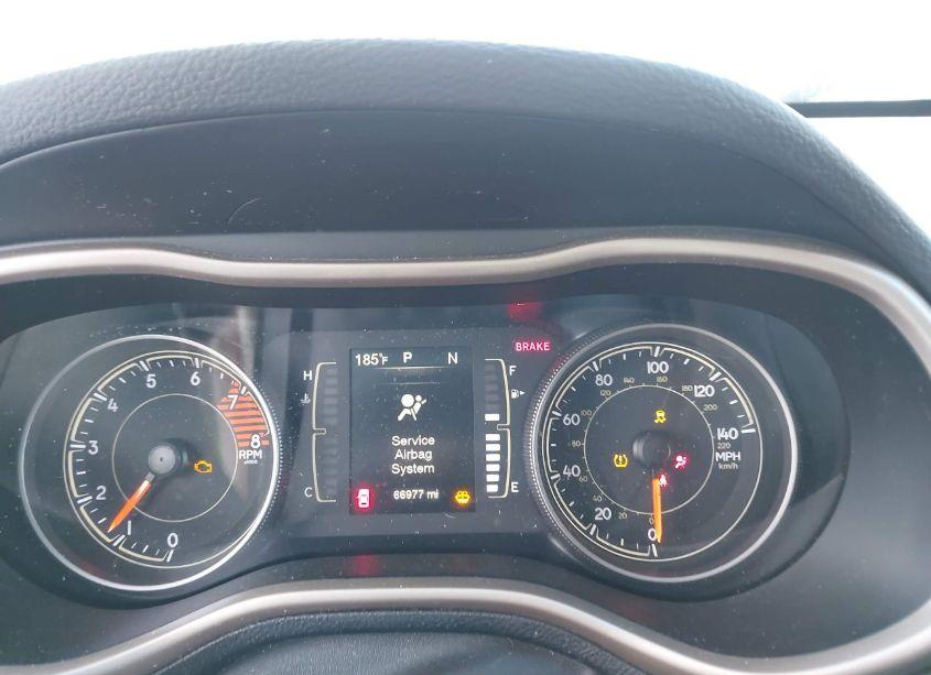 Photo 7 of 2017 Jeep Cherokee LATITUDE 4X4 (VIN 1C4PJMCS0HW532616)