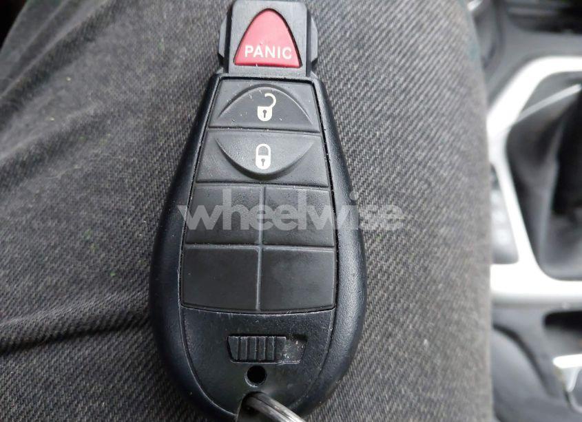 Photo 11 of 2014 Jeep Cherokee LATITUDE (VIN 1C4PJMCS1EW122497)