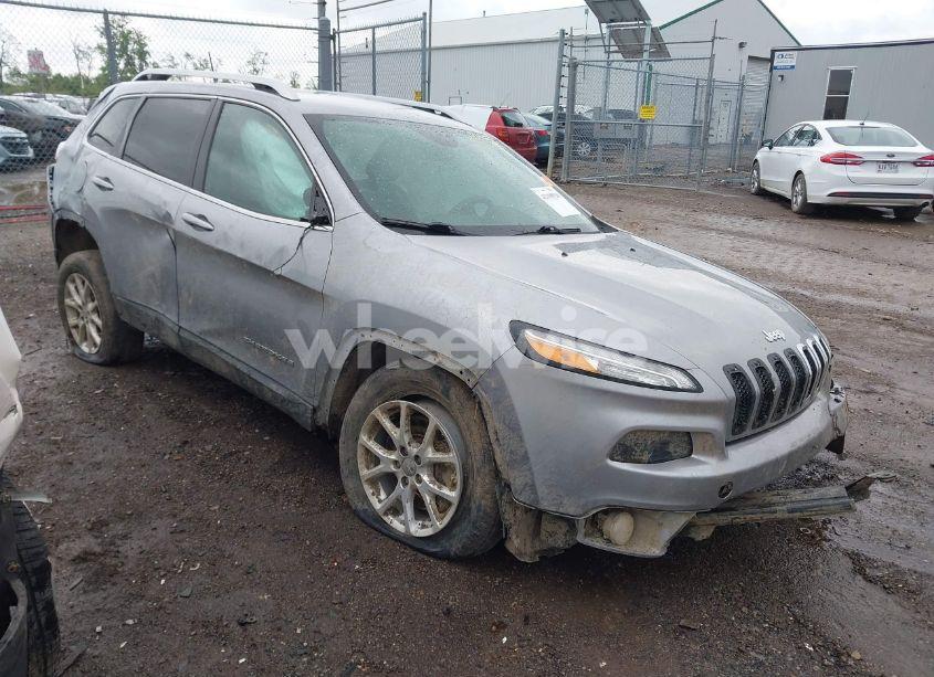 2014 Jeep Cherokee LATITUDE (VIN 1C4PJMCS1EW190833) main photo