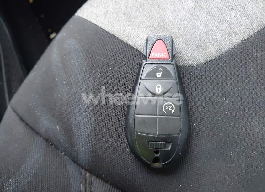 Photo 11 of 2014 Jeep Cherokee LATITUDE (VIN 1C4PJMCS1EW190833)