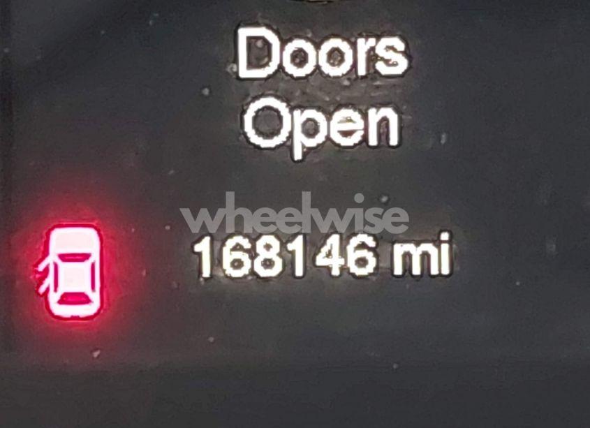 Photo 15 of 2014 Jeep Cherokee LATITUDE (VIN 1C4PJMCS1EW190833)